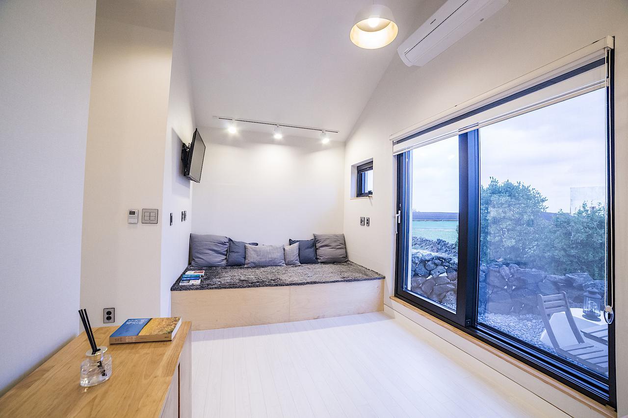 Wooyeon Handong Pension Jeju Exterior foto